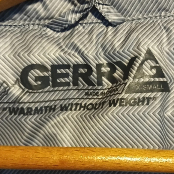 Gerry gray quilted zipper puffer vest with pockets & packable bag size XS - Picture 9 of 11